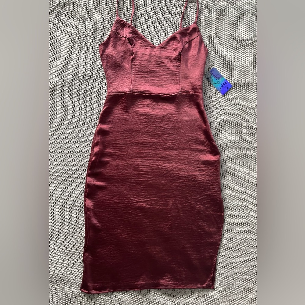 NWT Justify Juniors Dusty Rose Satin Mini Dress, Size Medium Adjustable Straps￼